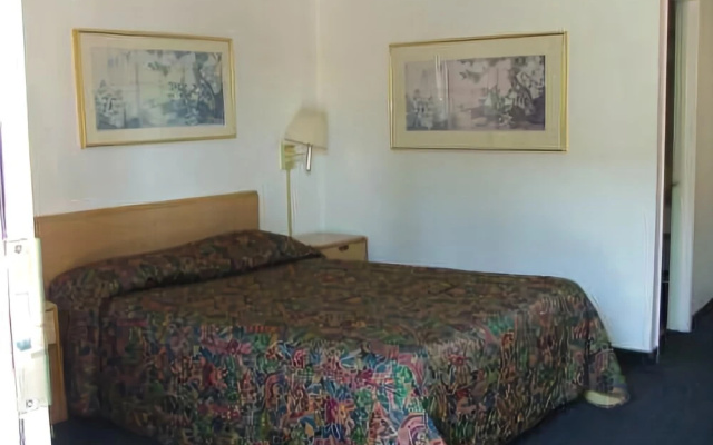 American Budget Inn and Suites-Modesto