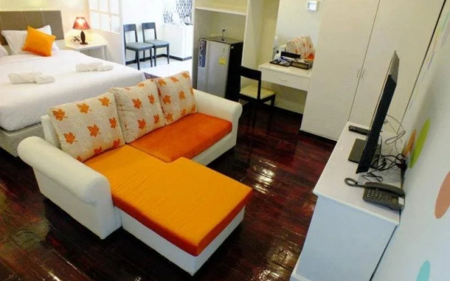 Thanasiri Hotel and Resort
