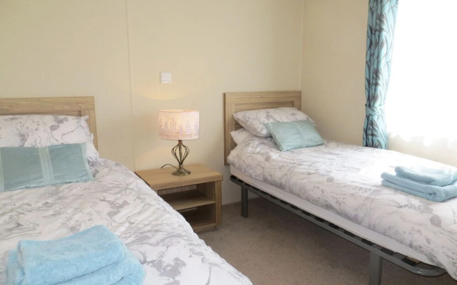 Lodge Hill. Lodge on Holiday Park