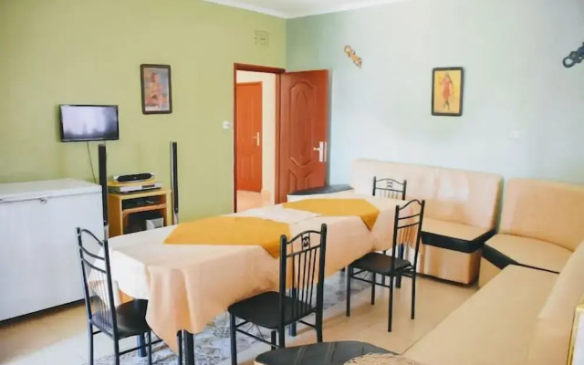Melon Hut Guest House