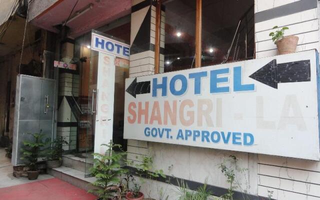 Hotel Shangri - La - Paharganj вид на фасад