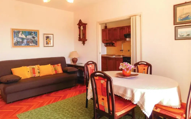 Stunning Home in Hvar With Wifi and 2 Bedrooms