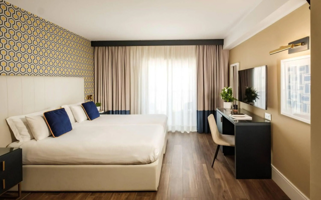 115 The Strand Hotel by NEU Collective