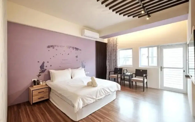 Little Happy Hostel