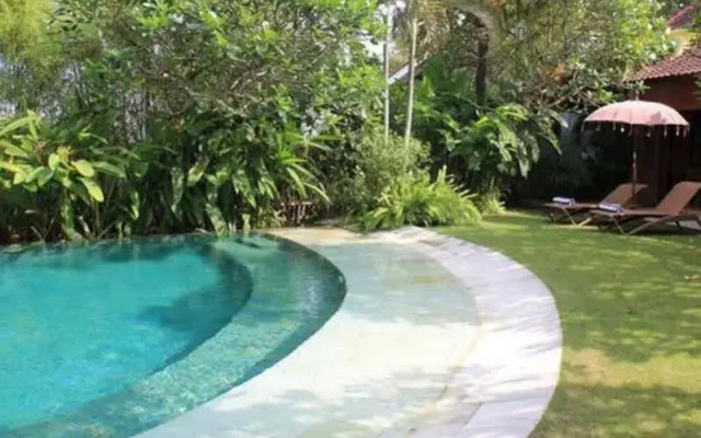 Villa Kuning