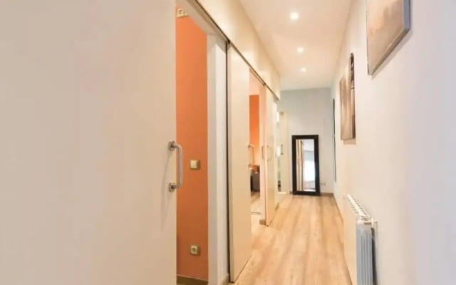 Cozy 2 Bed Apt Near Sagrada Familia