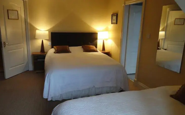 Bamburys Guesthouse