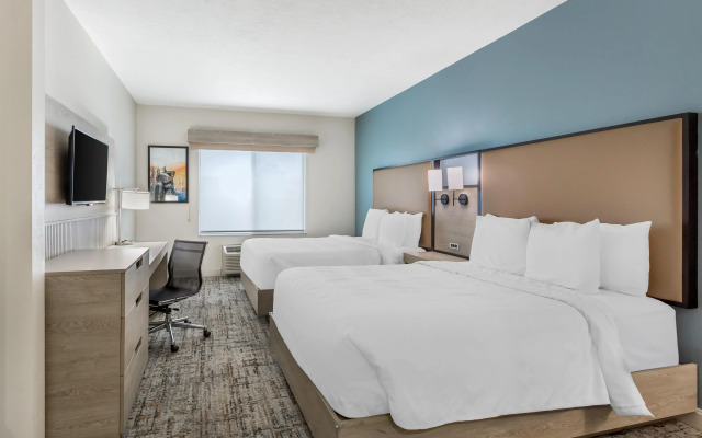 Best Western Plus Airport Inn & Suites
