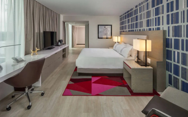 The Summit Hotel