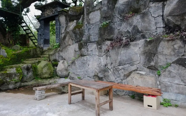 Oyo 667 Demilo Inn