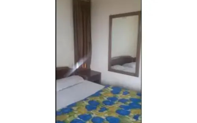 Pleasant Stay Near Library