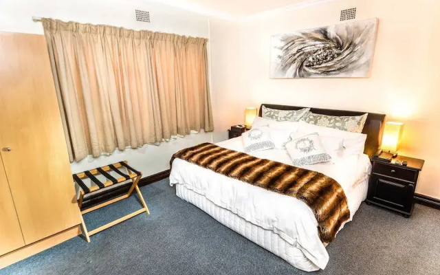 The George Hotel