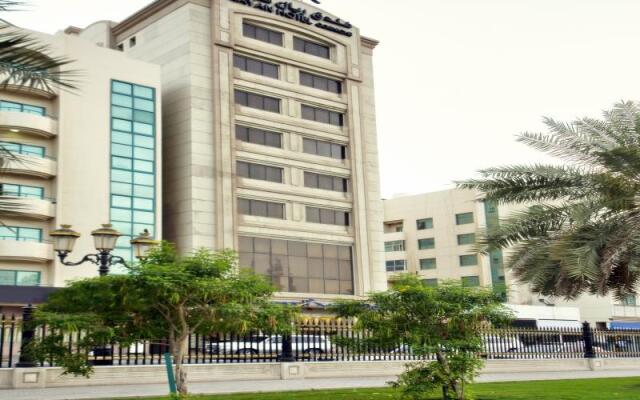 Отель Rayan Hotel Corniche ОАЭ, Шарджа - отзывы, цены и фото номеров - забронировать отель Rayan Hotel Corniche онлайн вид на фасад