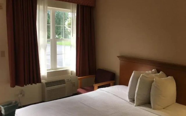 Red Carpet Inn and Suites Cooperstown