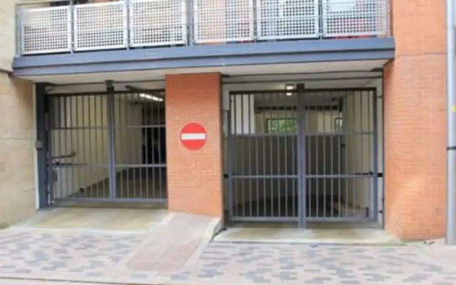 Empire Serviced 1 Bedroom Apartment
