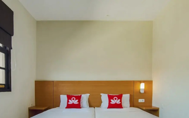 ZEN Rooms Basic Kupang Baru
