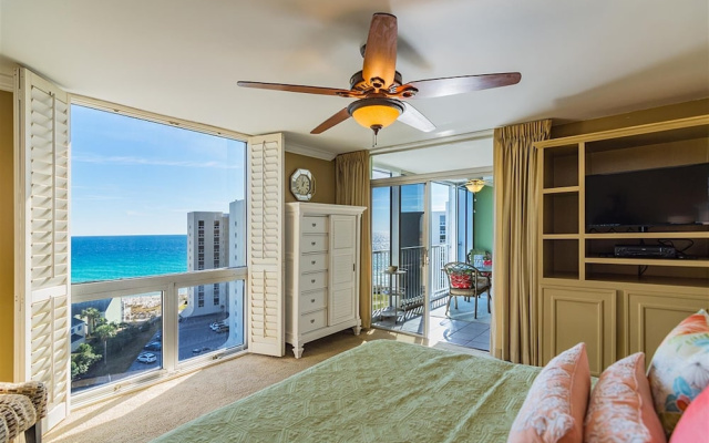Shoreline Towers 3112 2 Bedroom Condo