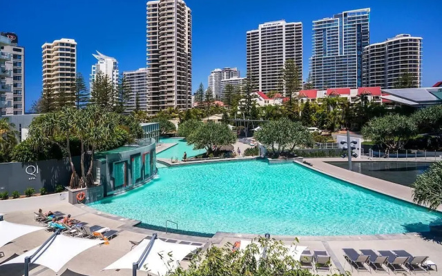Private Luxe 3 BDR at Q Surfers Paradise
