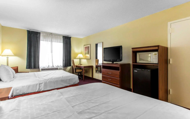 Lake Norman Inn and Suites