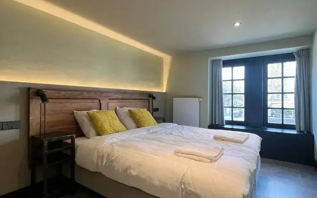 Amigo Hotel