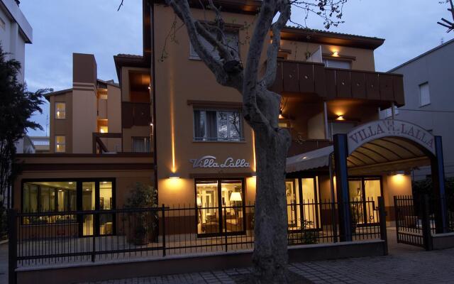 Hotel Villa Lalla вид на фасад