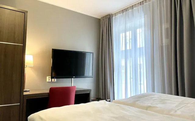 Karl Johans gate 35
