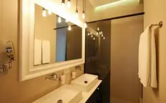 Dalmatian Pearls Deluxe Rooms