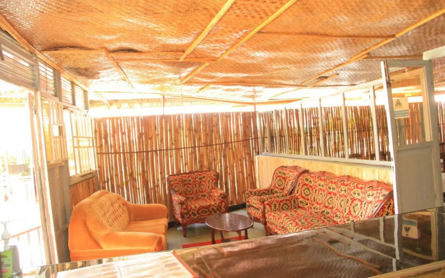 Boulevard Excelsior Motel