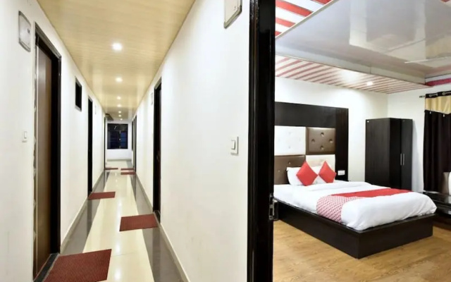Hotel Dalhousie Grand