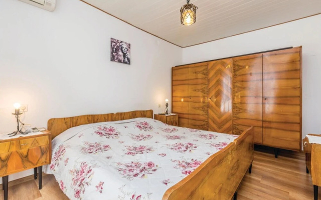 Amazing Home in Jablanac With 2 Bedrooms and Outdoor Swimming Pool