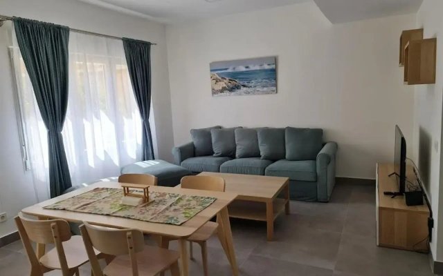 Arenas 1 Apartament