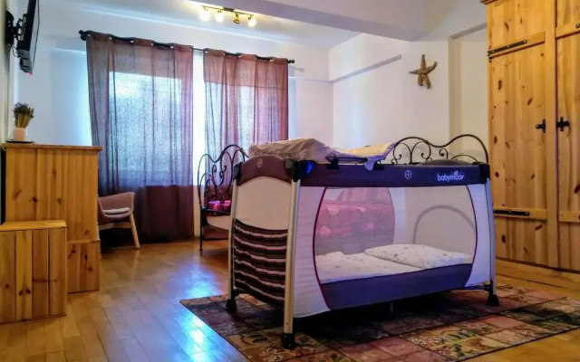 Silvia's Apartment