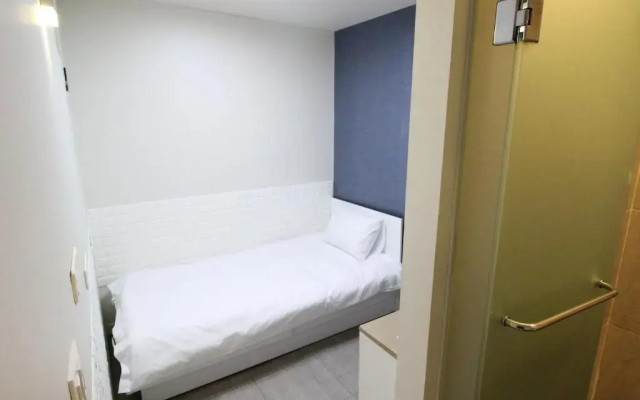 Hotel Ivory