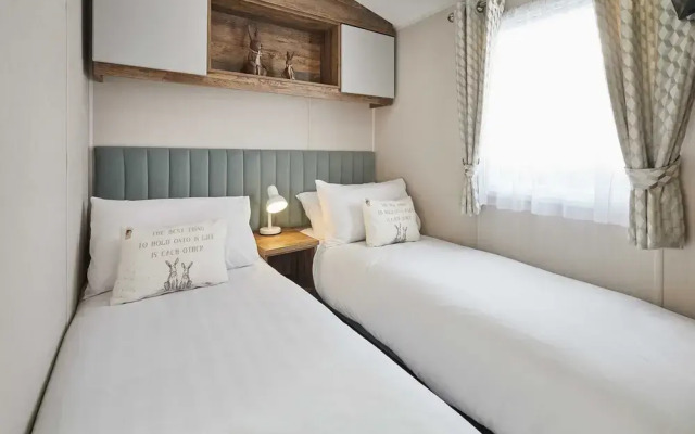 Host Stay Serenity