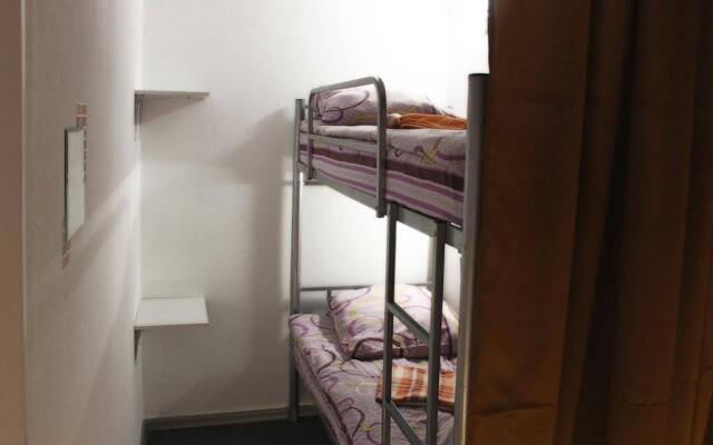Отель Жилые помещения Calm Inn Пермь комната для гостей