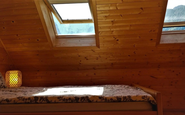 Mountain peaks Apartment with Sauna