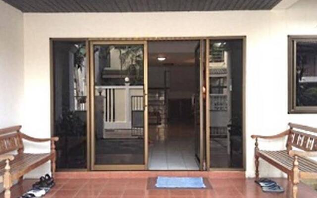 Отель Arunothai House Паттайя вид на фасад