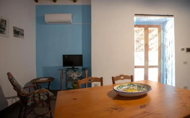 Holiday home Enrico Casa Olea