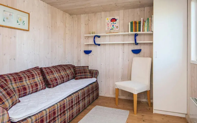 6 Person Holiday Home in Ronde-by Traum