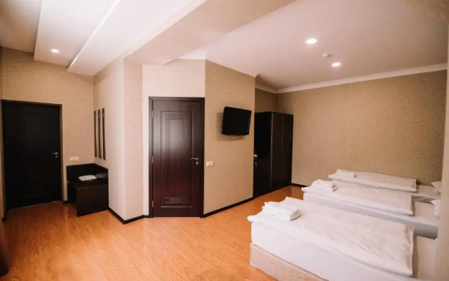 Hotel Laguna