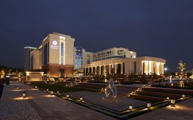 Отель Hyatt Regency Tashkent вид на фасад