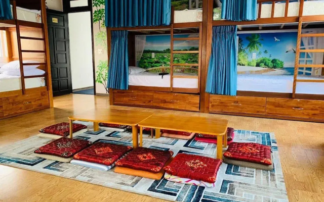 V.I.P's House 2
