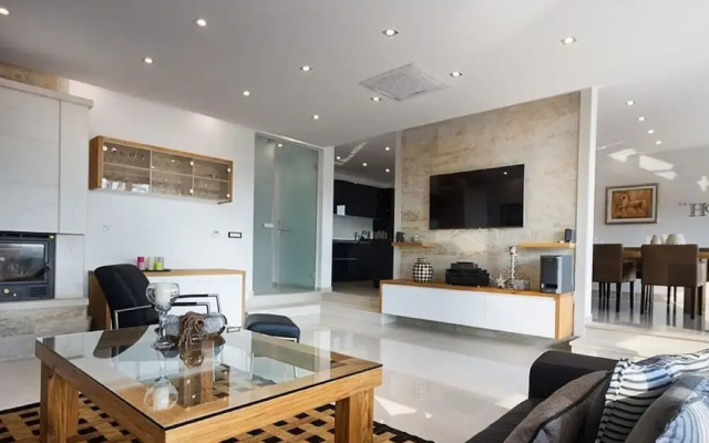 Luxurious Villa in Grizane with Sauna