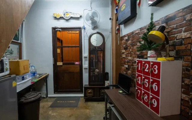 Sip N' Camp - Hostel