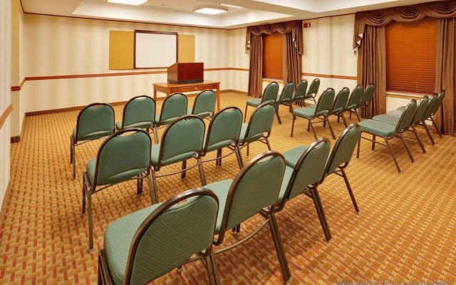 Holiday Inn Express Hotel & Suites Frackville by IHG