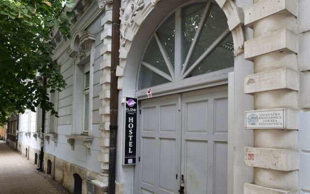Hostel Flow Hose Centar Нови Сад вид на фасад
