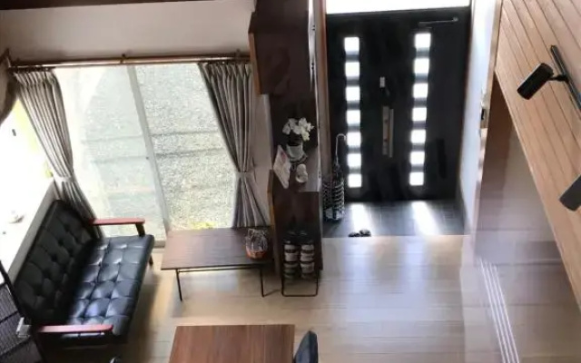 F.stic_house