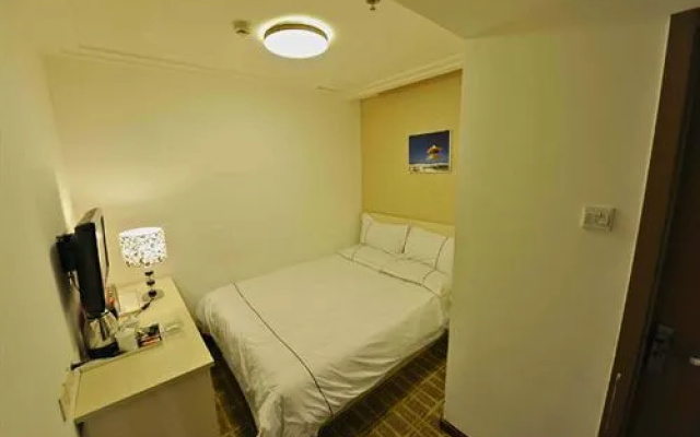 Super 8 Hotel Qingdao Shan Ning