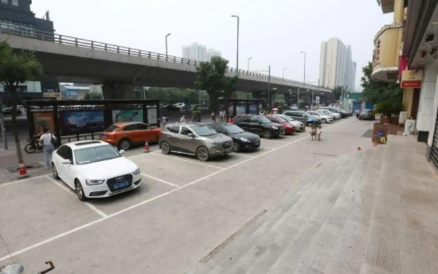 Taiyuan Water Conservancy Building Finance University North Campus Store