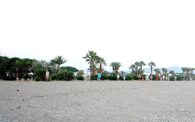 Akcay Pinea Club